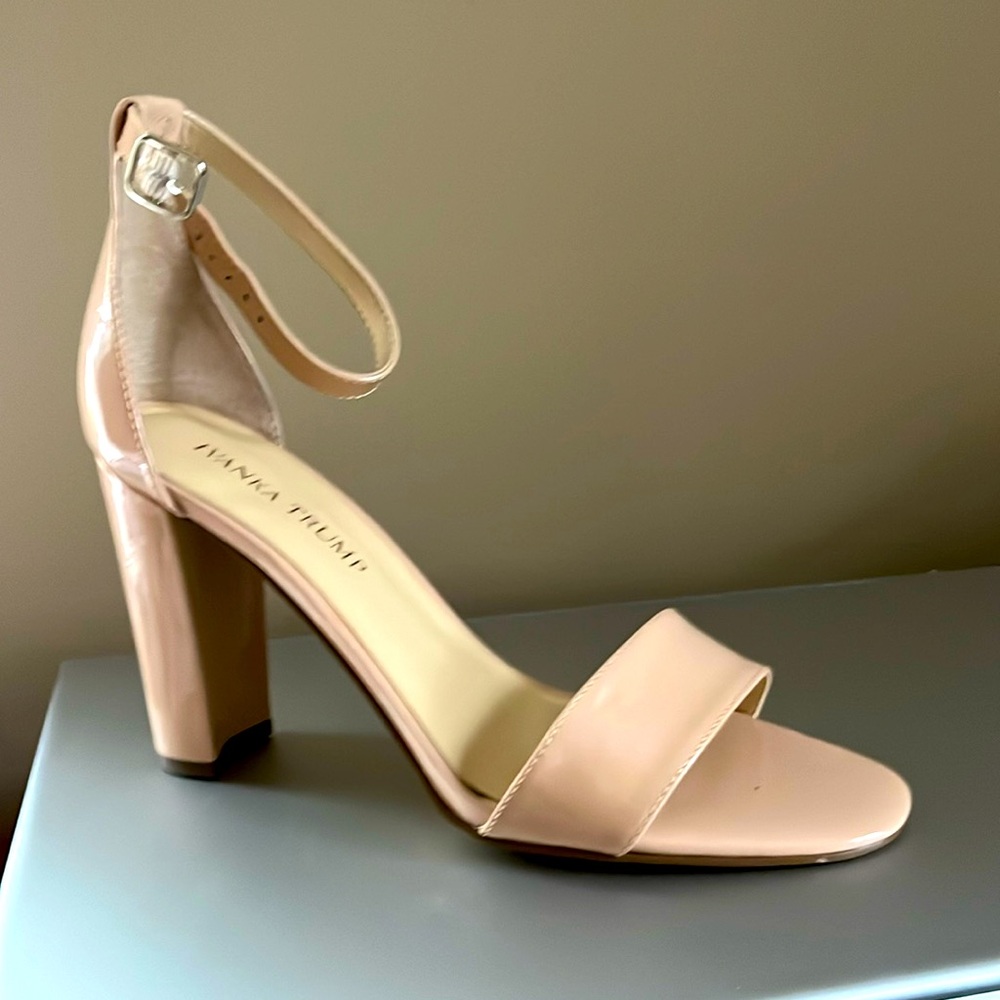 New Ivanka Trump Emalyn Block-Heel Sandals pink Sz 9